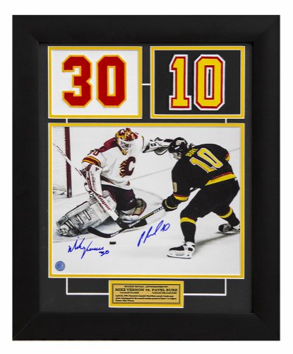 Pavel Bure Vancouver Canucks Autographed Signed Skating 8x10 Photo
