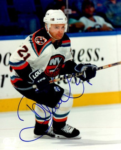 Robert Reichel Autographed Signed 8X10 New York Islanders Photo - Autographs