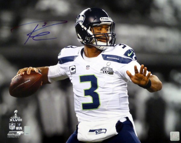 Russell Wilson Autographed 16X20 Photo Seattle Seahawks Super Bowl Rw Holo #80814