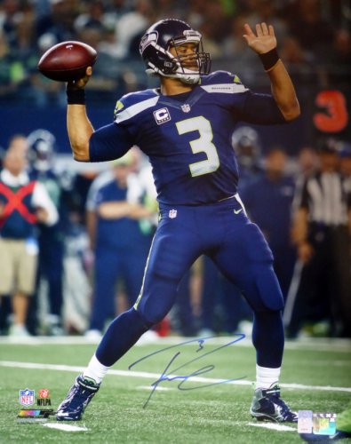 Russell Wilson Autographed Signed 16X20 Photo Seattle Seahawks Rw Holo #106943 