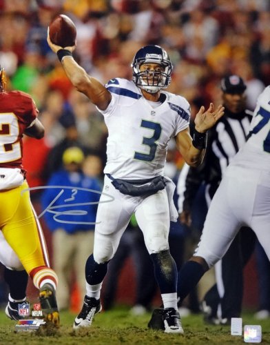 Russell Wilson Autographed Signed 16X20 Photo Seattle Seahawks Rw Holo #88010 