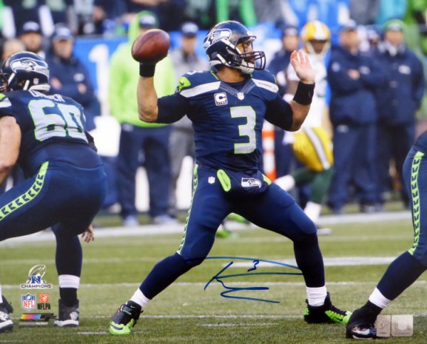 Russell Wilson Autographed Signed 16X20 Photo Seattle Seahawks Rw Holo #95142 