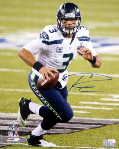 Russell Wilson Autographed Signed 16X20 Photo Seattle Seahawks Super Bowl Rw Holo #74642 