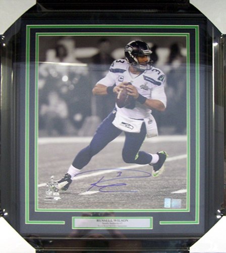 Russell Wilson Autographed Signed Framed 16X20 Photo Seattle Seahawks Super Bowl Rw Holo #80882 