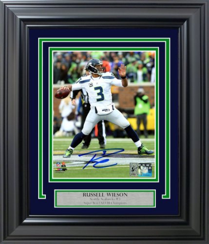 Russell Wilson Autographed Signed Framed 8X10 Photo Seattle Seahawks Rw Holo #202118 