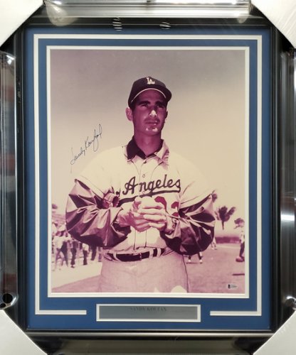 Mavin  Sandy Koufax Autographed 1964 Topps Giants Card #3 Dodgers Beckett  #14861611