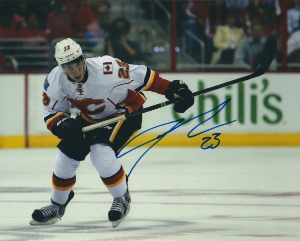 Sean Monahan Autographed Signed 8X10 Calgary Flames Photo - Autographs