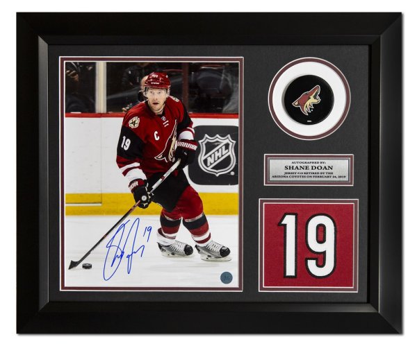 Shane Doan Autographed Signed Arizona Coyotes Game Day Number 20x24 Frame