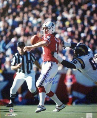 Steve Grogan signed New England Patriots 16X20 Photo (vs Chargers)