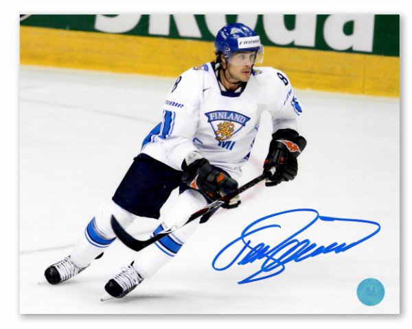 Teemu Selanne Autographed Signed Team Finland 8x10 Photo
