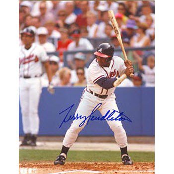Terry Pendleton signed 1988 Fleer Baseball On Card Auto #46- JSA #EE60213 ( St. Louis Cardinals)