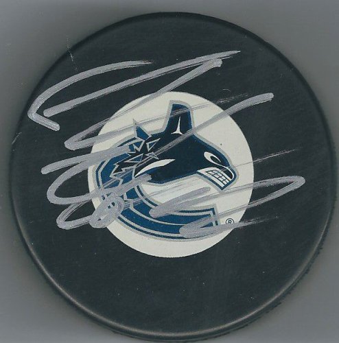 Thomas Vanek Autographed Signed Vancouver Canucks Hockey Puck - Autographs