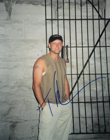 Tim McGraw signed 8x10 Photo- JSA Hologram #CC08092 (country music)