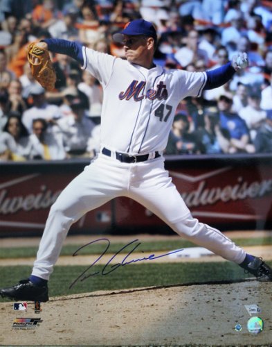 Tom Glavine Autographed Memorabilia Signed Photo Jersey