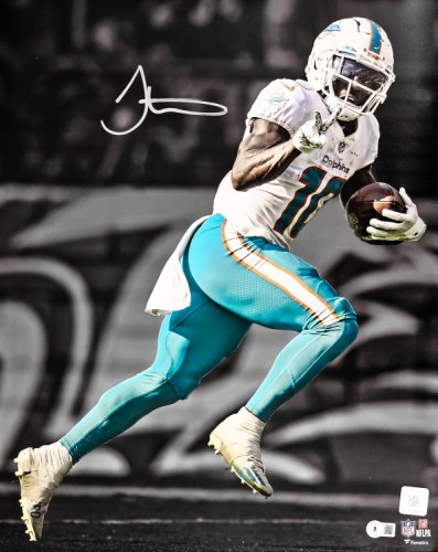 Tyreek hill shop signed jersey