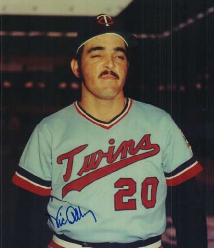 Vic Albury Autographed Signed 8X10 Minnesota Twins Photo - Autographs