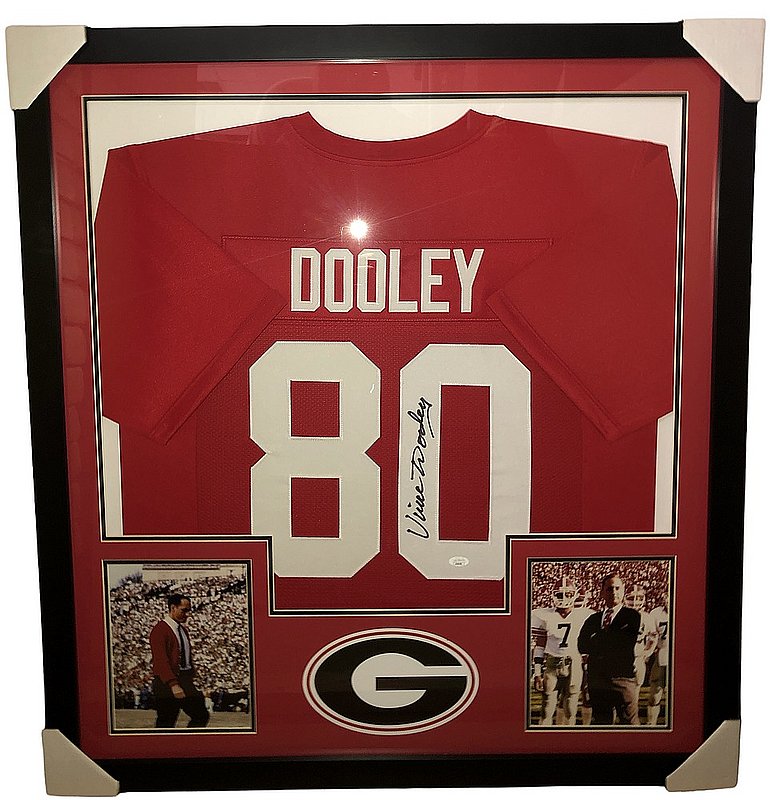 Vince Dooley Signed Georgia Bulldogs Deluxe Framed Red #80 Jersey - JSA