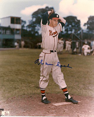 Warren Edward Spahn Autographed Signed 8X10 Milwaukee Braves Photo - Autographs