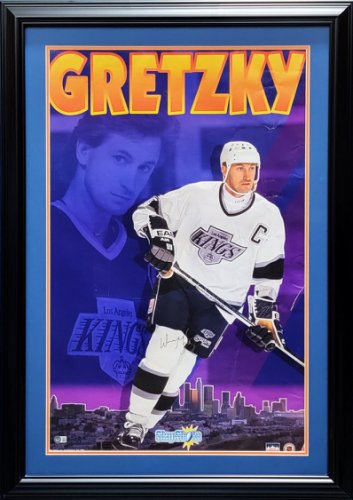 Wayne Gretzky Autographed New York Rangers Slapshot Breaking Through -  Framed